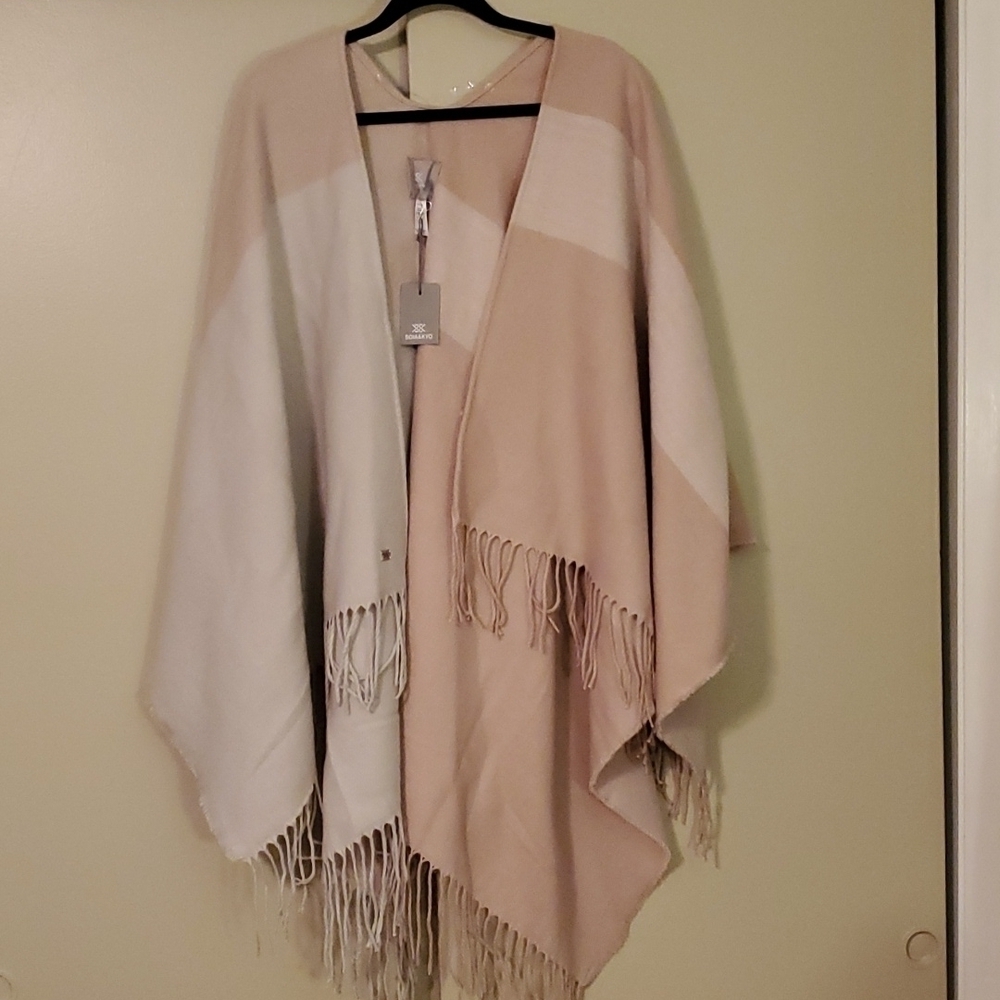 SOIA & Kyo Two Tone Fringe Wrap New